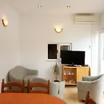 Апартаменты With Wifi - 9077 *